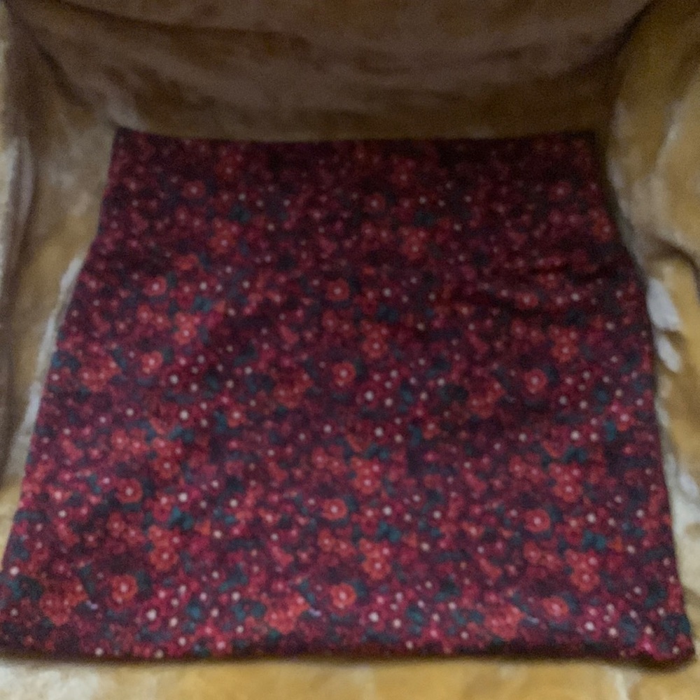 LuLaRoe Cassie Medium